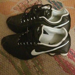 Nike Shox R4